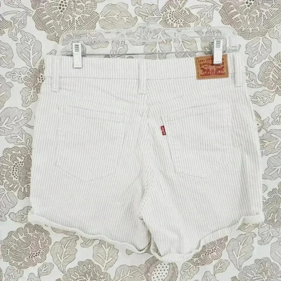 Levi's Mid Length Jean‎ Short Striped Women's  30 Stretched 9756 - Picture 2 of 6